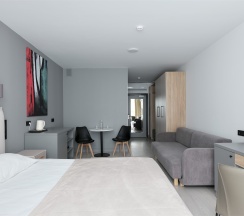 СЕМЕЙНЫЙ НОМЕР БЕЗ КУХНИ в Yard Residence