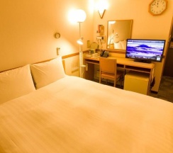 Двухместный номер Standard двуспальная кровать в Toyoko Inn Okinawa Naha Omoromachi Ekimae