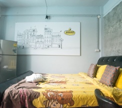 Номер Deluxe с балконом и с красивым видом из окна в Beehive Phuket Old Town - Hostel