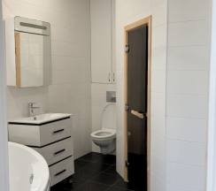 Большой коттедж с сауной на малой территори в Хитрый лис