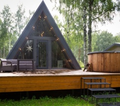 A-Frame № 6 (оснащение дома, стоимость купели и бани см. Подробнее) в Les holidays