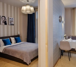 1-комнатные апартаменты люкс с 1 двуспальной кроватью в RentPlaza (РентПлаза) на улице Шейнкмана