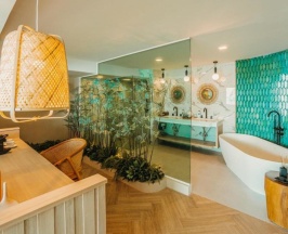 Люкс Luxury рядом с пляжем в Maldives Beach Resort