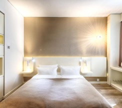 Двухместный номер Superior с балконом двуспальная кровать в Leonardo Hotel Berlin Mitte