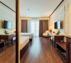 Двухместный номер Deluxe с видом на город двуспальная кровать в Tran Vien Dong Hotel