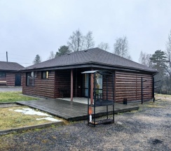Коттедж для 9 человек в Holiday house
