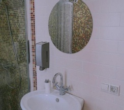 Номер стандарт с 1 двуспальной кроватью в А-бутик