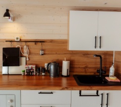 Двухместный коттедж с балконом и с красивым видом из окна 2 отдельные кровати в Северное сияние