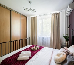 3-комнатные апартаменты стандарт в GMApartments (ДжиЭмАпартментс) на улице Малая Бронная 19А