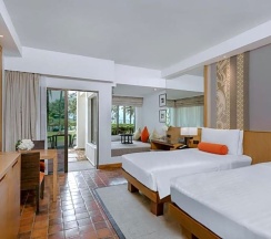 Номер с террасой с видом на океан в Отель SAii Laguna Phuket