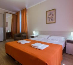 Трёхместный номер в Ника