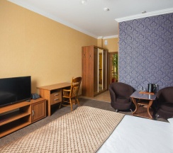 Номер стандарт №104 в Hotel central