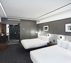 Четырёхместный номер Superior в Hotel Bonaventure Montreal