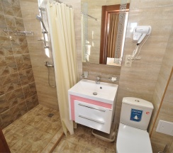 Корпус Андорра Стандарт в Family Pride Inn Прайд