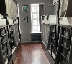 8-ми местный женский номер в Христал