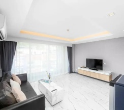 Двухместный номер студия (двуспальная кровать) в Patong Bay Residence