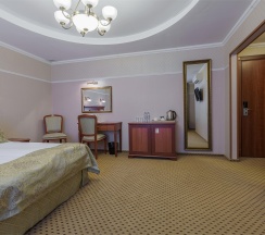 JUNIOR SUITE с балконом в Дегас