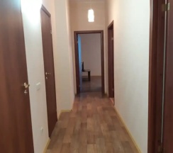 Двухместные апартаменты Comfort (двуспальная кровать) в Апартаменты SAMOцвет 9 на Киевской 3