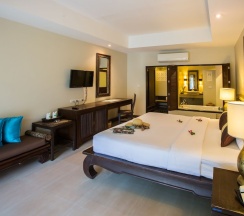 Номер Premier с балконом в Курортный отель The Fair House Beach Resort & Hotel