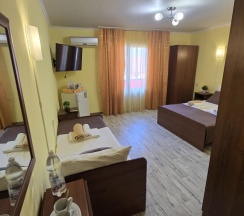 Четырёхместный СТАНДАРТ в Яблоко