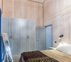 Коттедж с 3 комнатами с балконом и с красивым видом из окна в Заречье