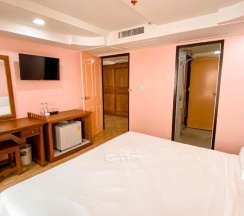 Трёхместный номер Standard в A.A. Pattaya Golden Beach Hotel