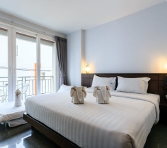 Трёхместный семейный номер Standard в 7Q Bangla Hotel