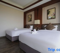 Люкс Superior с 3 комнатами с видом на море в Jinghai Hotel & Resort