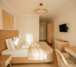 DELUXE KING ROOM в Люмьер