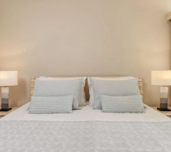 Семейный номер Standard с видом на море в Aphrodite Hills Hotel