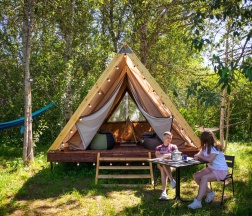A-frame на 2 человека с двумя раздельными кроватями в Остров