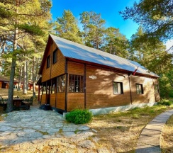 Двухэтажный коттедж Дом Медведя до 7 гостей в Командор