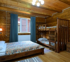 Номер «Стандарт Семейный» 4-х местный в Прохладный