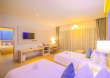 Семейный номер Deluxe с балконом в Crystal Wild Resort Panwa Phuket