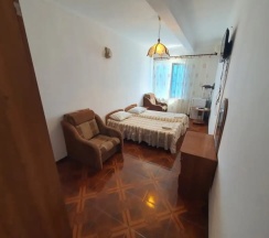 Четырёхместный номер Deluxe с красивым видом из окна в Пальмира