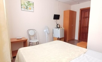 Двухместный номер 1 категории с двухспальной кроватью, полным санузлом в Фатима