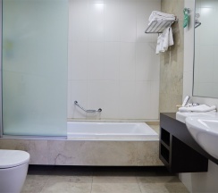 Люкс "Бридж" в The Bridge hotel