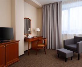Стандарт 1 кровать queen size с ванной в Holiday Inn Perm
