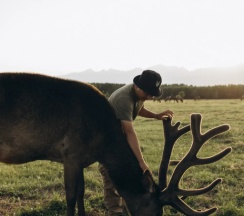 Семейный коттедж с красивым видом из окна в Саянский Марал Аршан