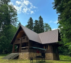 Шестиместный коттедж с 4 комнатами с балконом в Forest Arkhyz