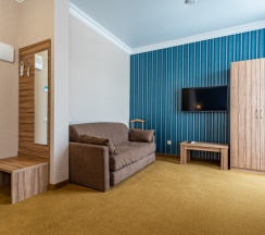 Семейный однокомнатный с балконом в Blue Marlin Hotel