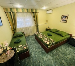 Семейный номер 2 в Гостиный двор