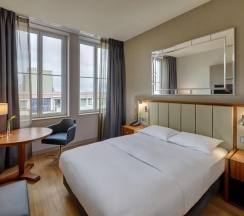 Двухместный номер двуспальная кровать в Hilton Cologne