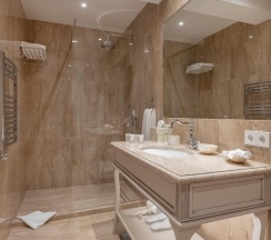 Полулюкс в Hotel Pusu Paunksneje