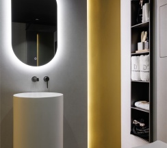 Двухуровневая студия с видом во двор в Огюстин Шатильон