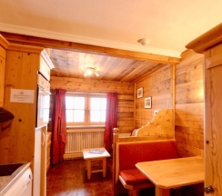 Апартаменты с 2 комнатами в Hôtel 3 étoiles -Restaurant Le Pilatus Courchevel