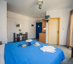 Двухместная студия Standard (двуспальная кровать) в Iliana Hotel