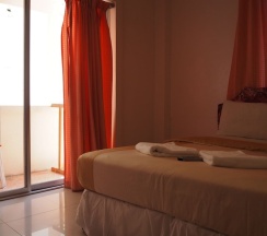 Номер Standard с балконом в Wilai Guesthouse