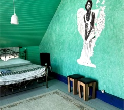 Зеленый ангел в Art House
