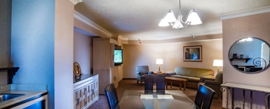 Двухместный люкс Grand Classic двуспальная кровать в The STRAT Hotel, Casino & Tower